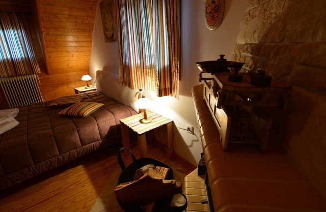 Attic room (maximum capacity 2 adults)