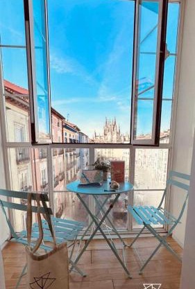 Atuaire Home Preciosa vivienda Vistas a la Catedral Parking Incluido
