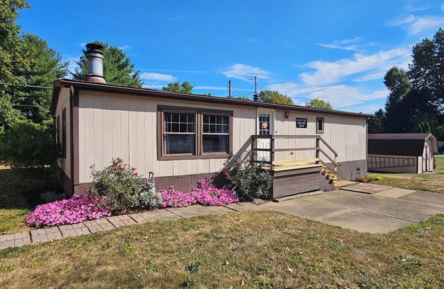 Atwood Lake access, Sleeps 6,