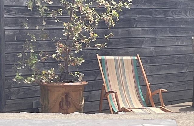 Atypical family home in the Ardèche. Sleeps 6 Calm and relaxation guaranteed.