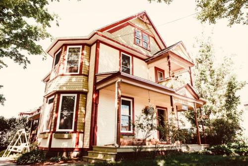 Au Loup, maison élégante