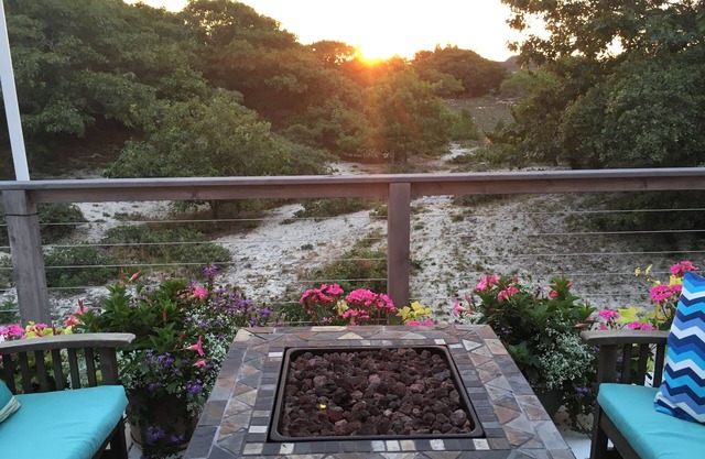 August Last minute Special! Saltwater Pool, Private, 3 min walk to Ocean Beach