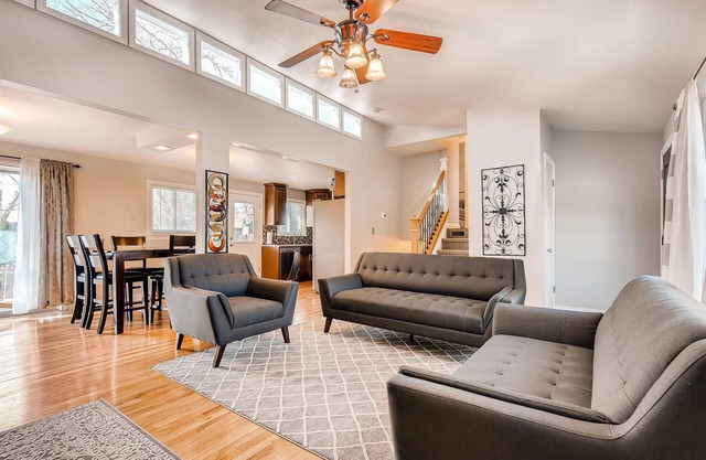 Aurora Home near-UCHealth Anschutz Medical Campus and Denver Airport
