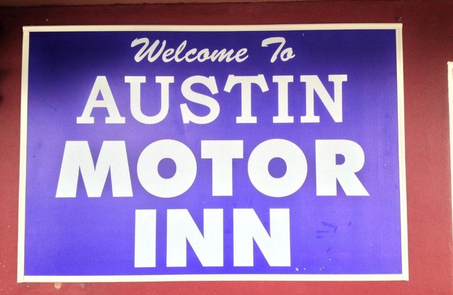 Austin Motor Inn