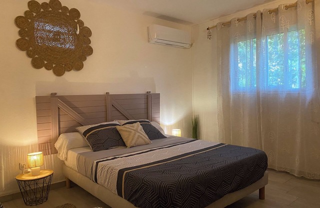 Authentic Creole Villa Stay - AC, WI-FI - Le Gosier, Guadeloupe