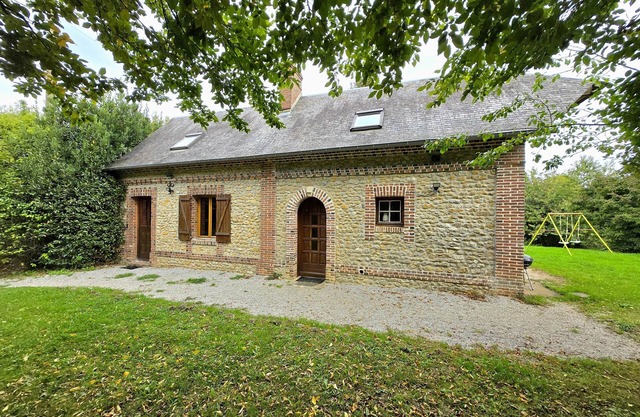 Authentic Normandy & large plot