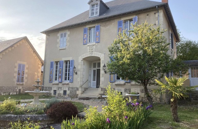 Authentic villa with private garden in Auvergne