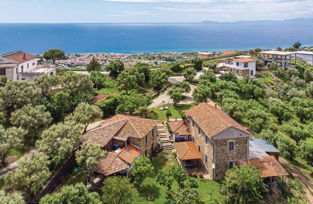 Awesome apartment in Castellabate SA