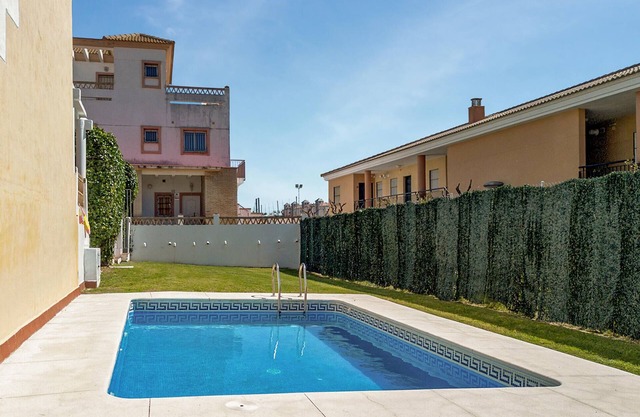 Awesome home in Islantilla - Lepe