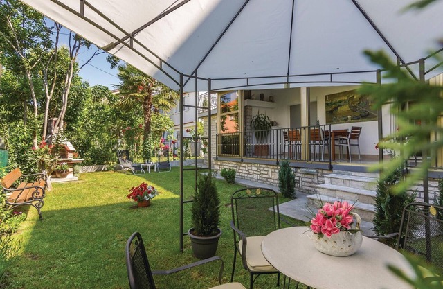 Awesome home in Rovinj with kitchen