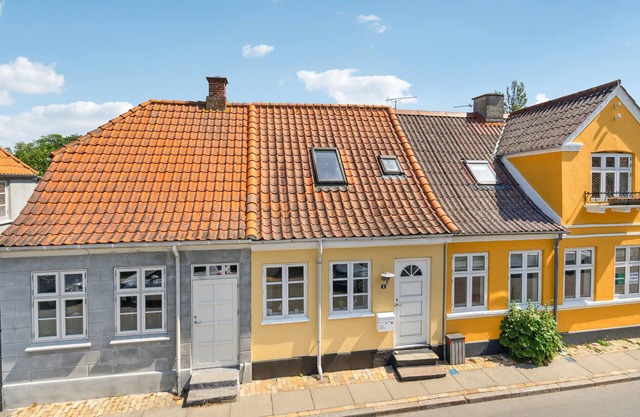 Awesome home in Rudkøbing with kitchen