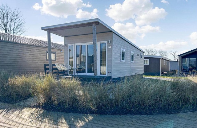 Awesome Home In Scherpenisse