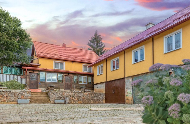 Awesome home in Skare with sauna