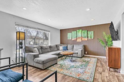 Awesome house near BYU with lots of amenities