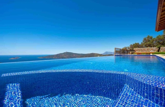Awesome view villa for 6 p.