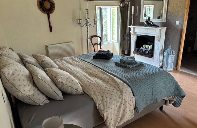 B&B suite with swimming pool between Puy du fou and the ocean