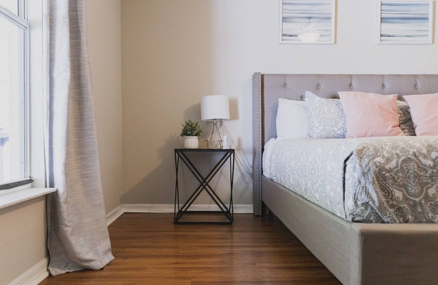 (B) Beautiful place to stay in Florida