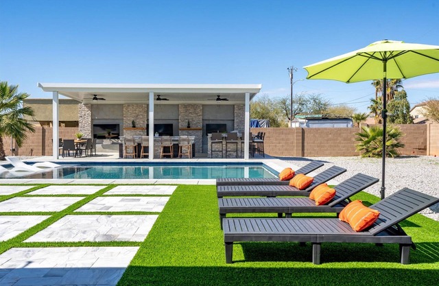 Backyard Oasis~ Heated Pool~ Game Room~ Gazebo