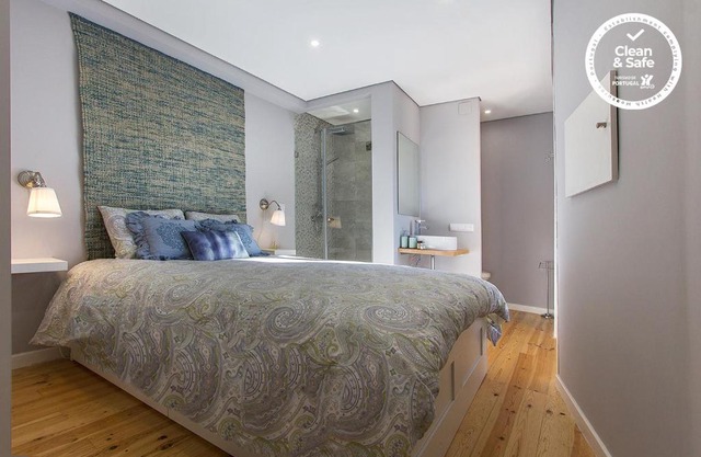 Bairro Alto Elegant by Homing
