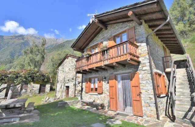 Baita Lake View by Interhome