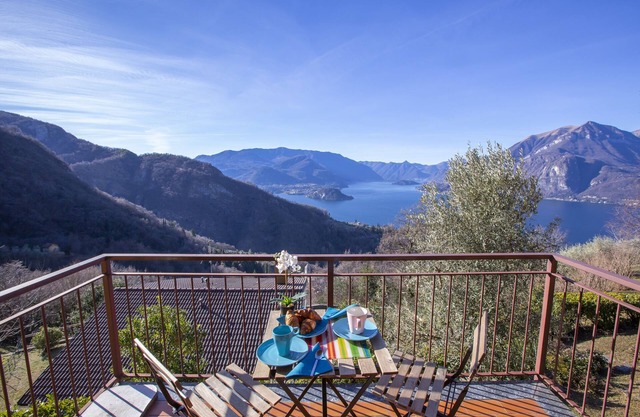 Balcone di Perledo, Perledo, Italy