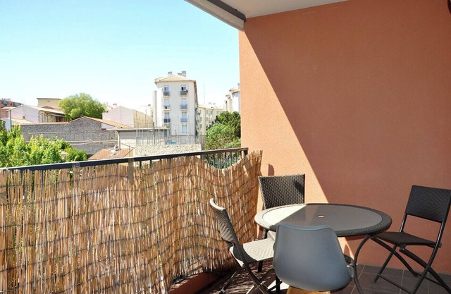 Balcony apartment in the heart of Marseille
