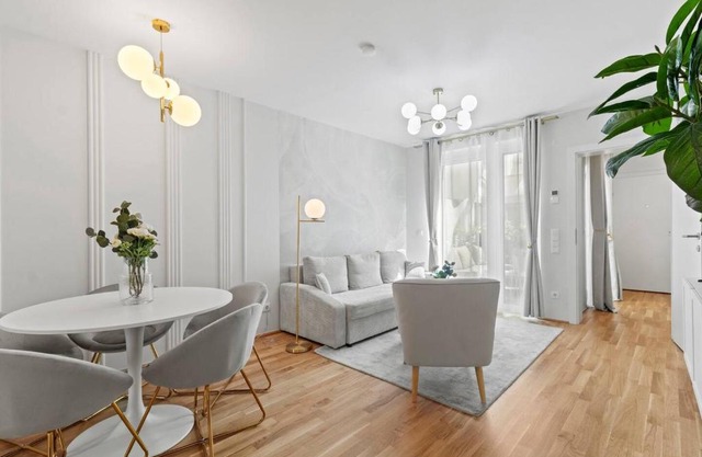 Balkon I Parkplatz I 5 Minuten zum Einkaufszentrum I schnelles WLAN