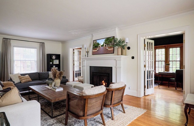 ✨Ballantine Beauty✨1 Block to IU Campus - Perfect for IU Families & Alumni