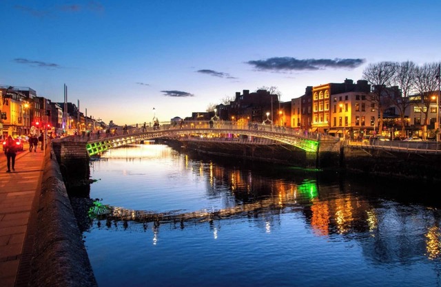 Ballsbridge 3 Bedroom Apartment With Parking