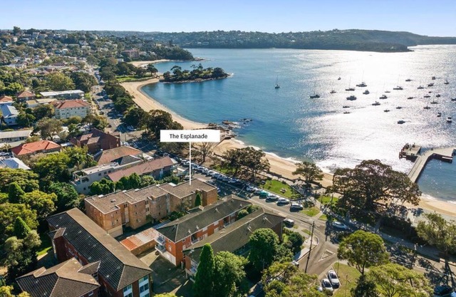 Balmoral Beach Front 2 Bedroom Waterview Mosman