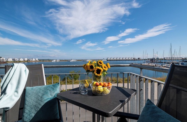 Baltic Sea vacation apartment "Santiano Flat" in a central location, directly on the waterfront