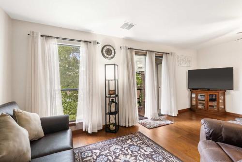 Banta House Retreat at the Pointe