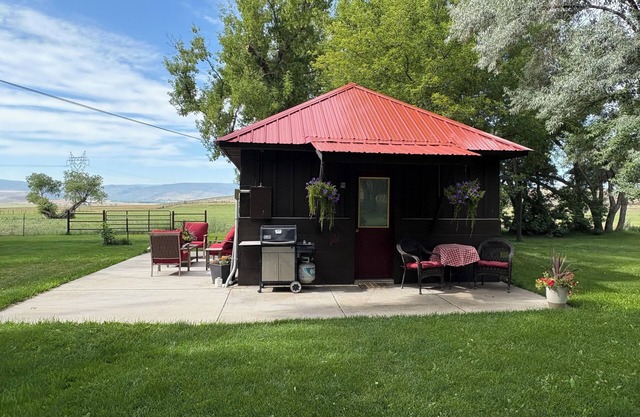 Bar 7 Bunk House - perfect for OHV travelers!