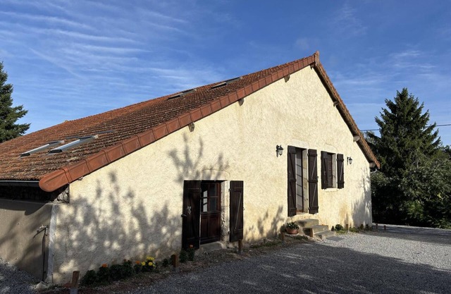 Barbery Cottage for 4 in Tranquil Countryside, Bransat