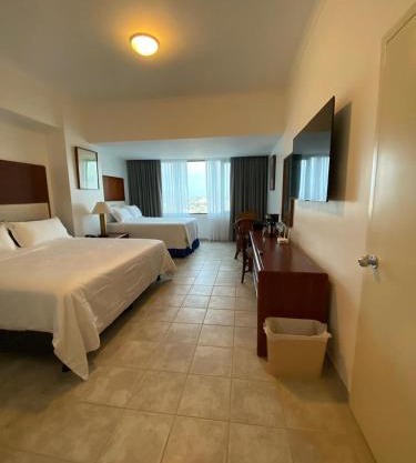 Barceló Colon Miramar Salinas suite