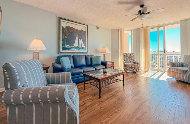 Barefoot North Tower 3 Bedroom | Waterway Views Huge Pool Balcony Near Barefoot Landing