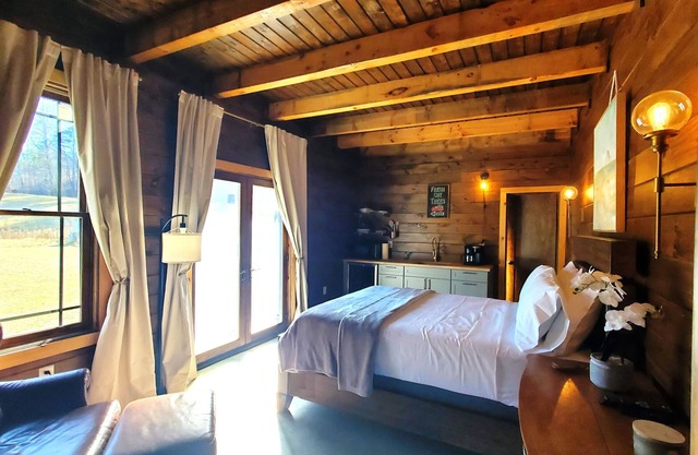 Barn Suite@The Meadows Ranch