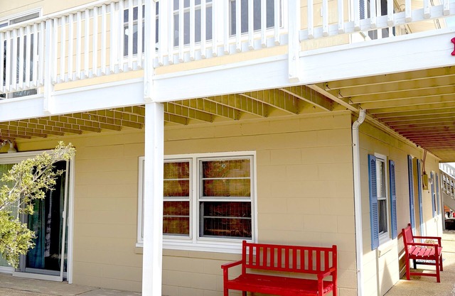 Barnegat Light- Just Listed -Spacious 4-bedroom house with WiFi, AC- Ocean Block