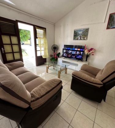 Bas de villa F3 Bougainvilliers