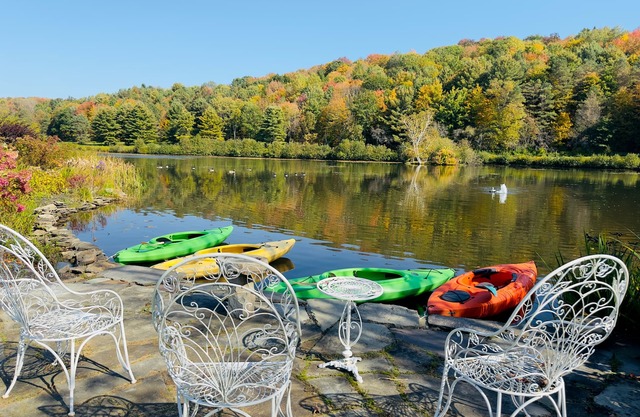 Baseball, Mini Golf, Kayaking, fishing, Dream Park 10 min away, HOF & town 6min