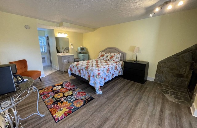 Bavarian Brook Unit 3