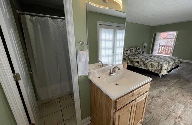 Bavarian Brook Unit 9a