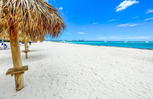 BAVARO BEACH HOMES with WIFI KITCHEN PARKING BBQ Beach Club & SPA