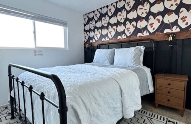Bay Area Bliss: Cozy Family Condo in the Heart of Hayward Hills Close to CSUEB.
