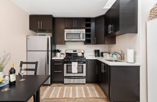 Bay/Ocean Paradise with AC and Private Patio