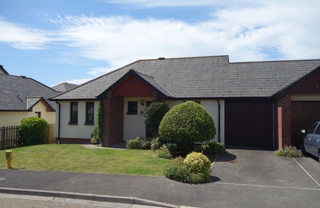 Bay Tree - centre Braunton - Saturday c/over - Walk to restaurants, pubs & shops