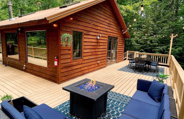 Bayfield Fruit Loop Retreat -2 Cottages