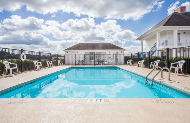 Baymont by Wyndham Hickory