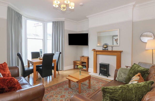 BAYSTONES, pet friendly in Keswick