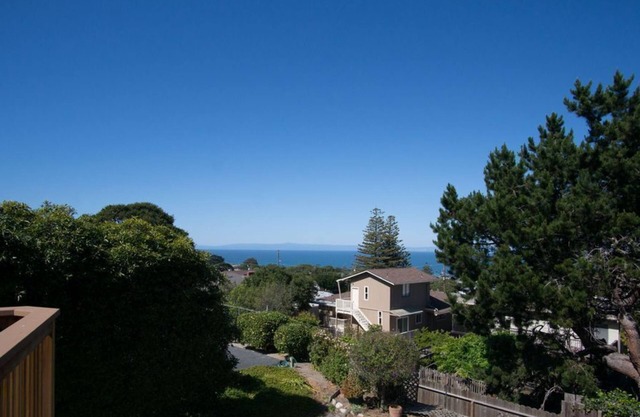 Bayview Cottage - Monterey House - Walk to Cannery Row